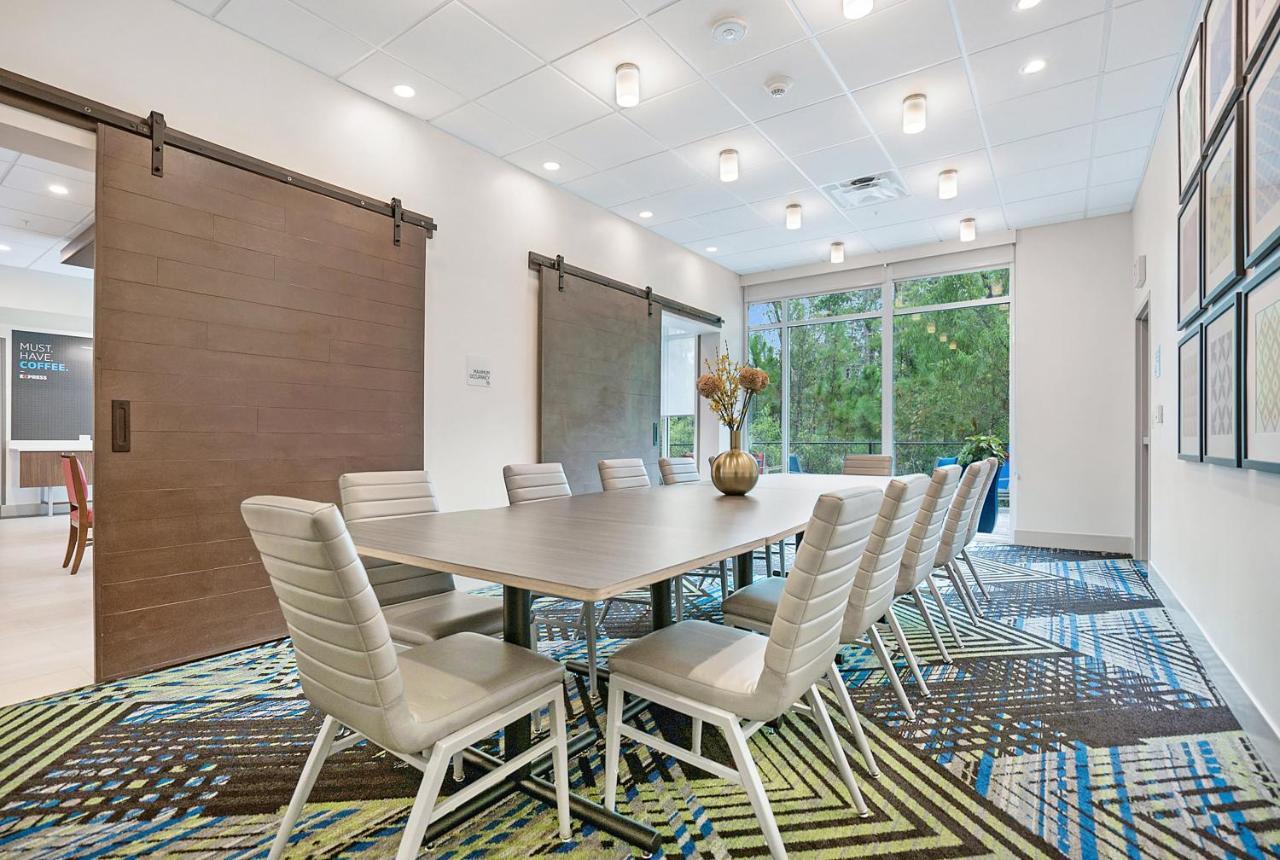 Holiday Inn Express - Jacksonville South Bartram Prk By Ihg Exterior foto
